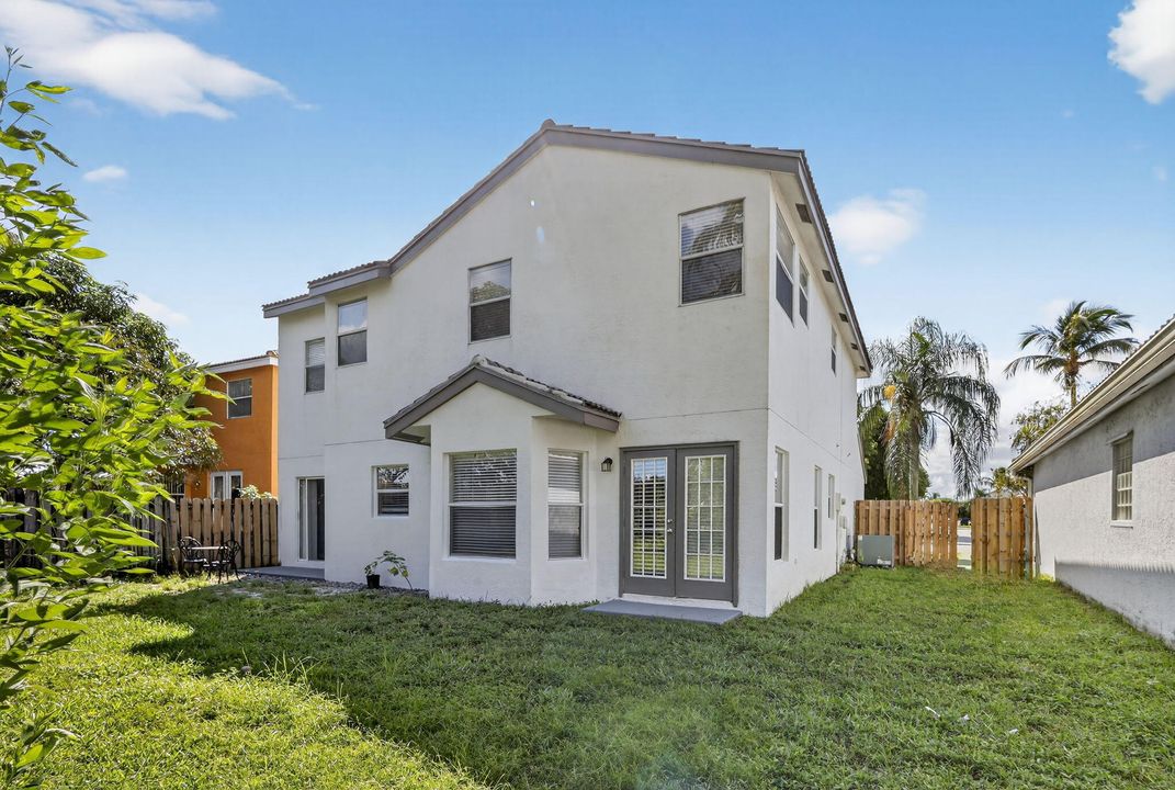 For Sale: $559,900 (3 beds, 2 baths, 2132 Square Feet)