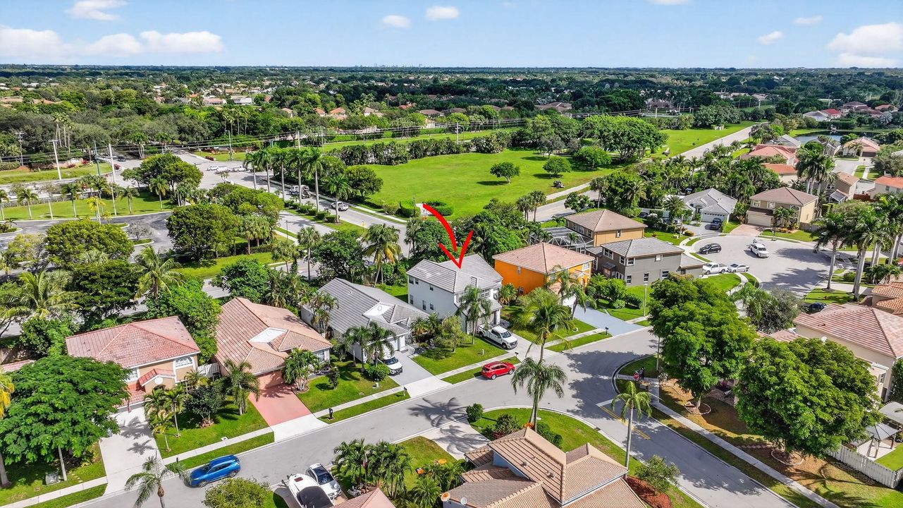 For Sale: $559,900 (3 beds, 2 baths, 2132 Square Feet)