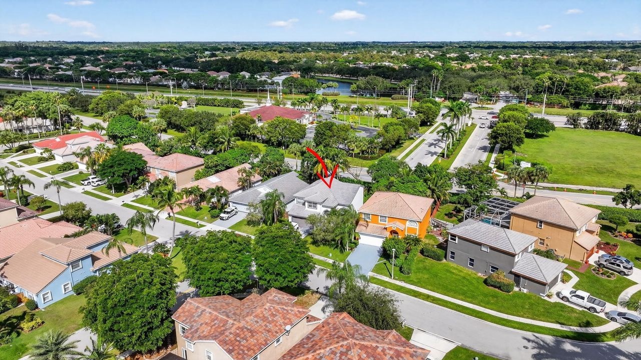 For Sale: $559,900 (3 beds, 2 baths, 2132 Square Feet)