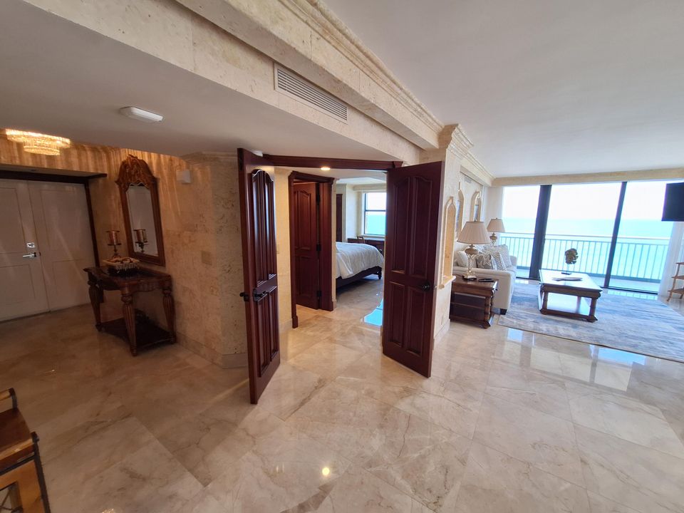 For Rent: $6,000 (3 beds, 3 baths, 1617 Square Feet)