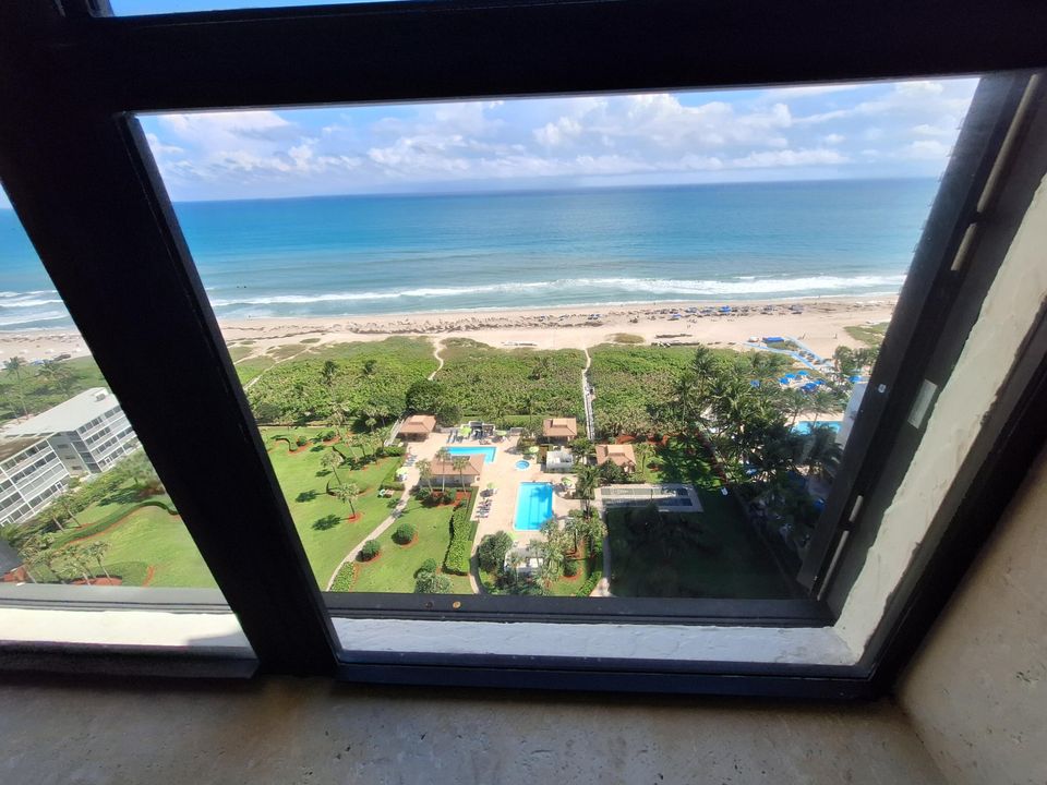 For Rent: $6,000 (3 beds, 3 baths, 1617 Square Feet)