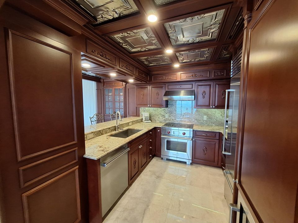 For Rent: $6,000 (3 beds, 3 baths, 1617 Square Feet)