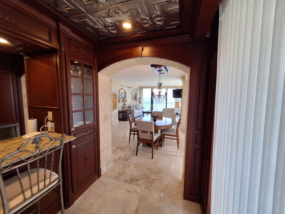 For Rent: $6,000 (3 beds, 3 baths, 1617 Square Feet)