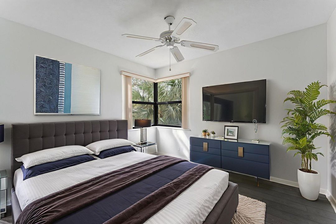 For Sale: $274,500 (3 beds, 2 baths, 1392 Square Feet)