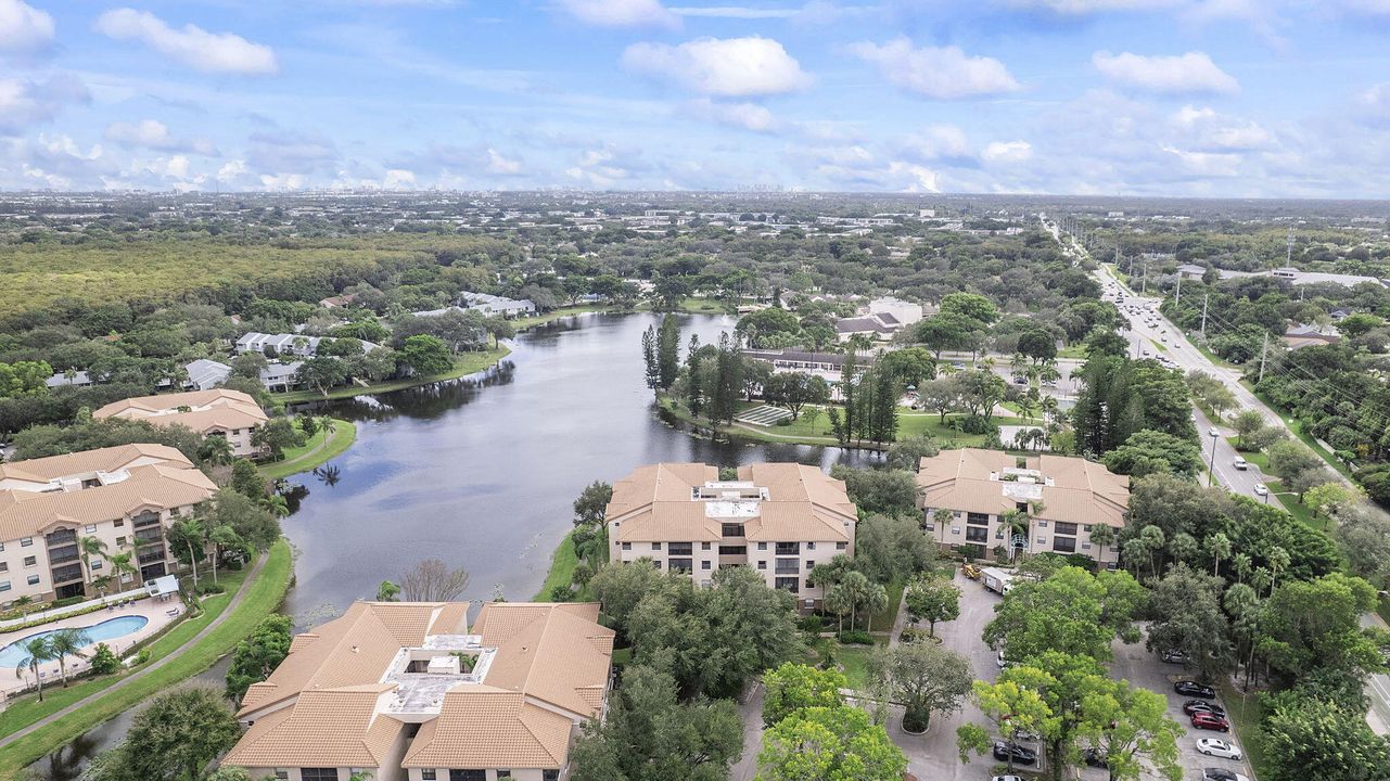 For Sale: $274,500 (3 beds, 2 baths, 1392 Square Feet)