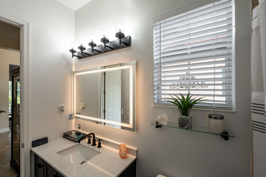 Под контрактом: $470,000 (4 спален, 3 ванн, 2386 Квадратных фут)