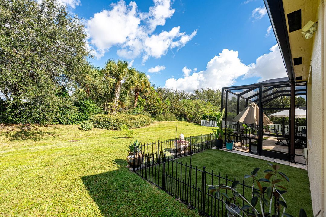 Под контрактом: $470,000 (4 спален, 3 ванн, 2386 Квадратных фут)