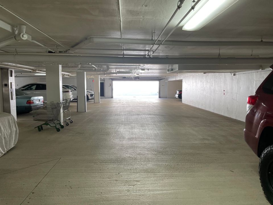 For Sale: $6,900,000 (3 beds, 3 baths, 2428 Square Feet)