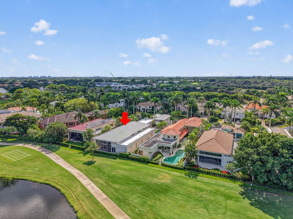 合同活跃: $2,900,000 (5 贝兹, 5 浴室, 4664 平方英尺)