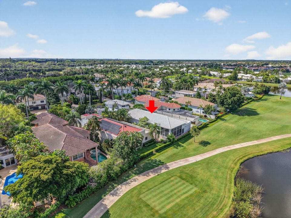 合同活跃: $2,900,000 (5 贝兹, 5 浴室, 4664 平方英尺)