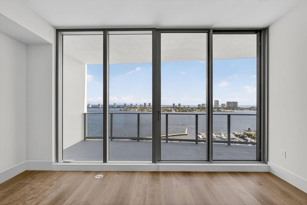 На продажу: $3,000,000 (3 спален, 3 ванн, 2232 Квадратных фут)