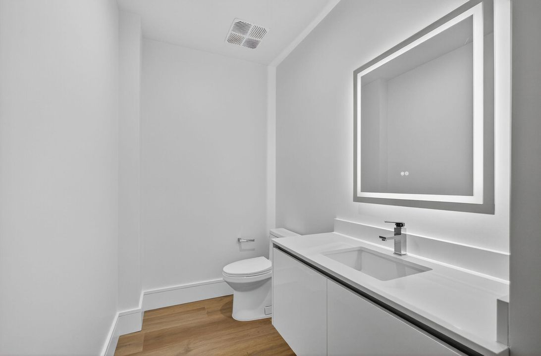 На продажу: $3,000,000 (3 спален, 3 ванн, 2232 Квадратных фут)