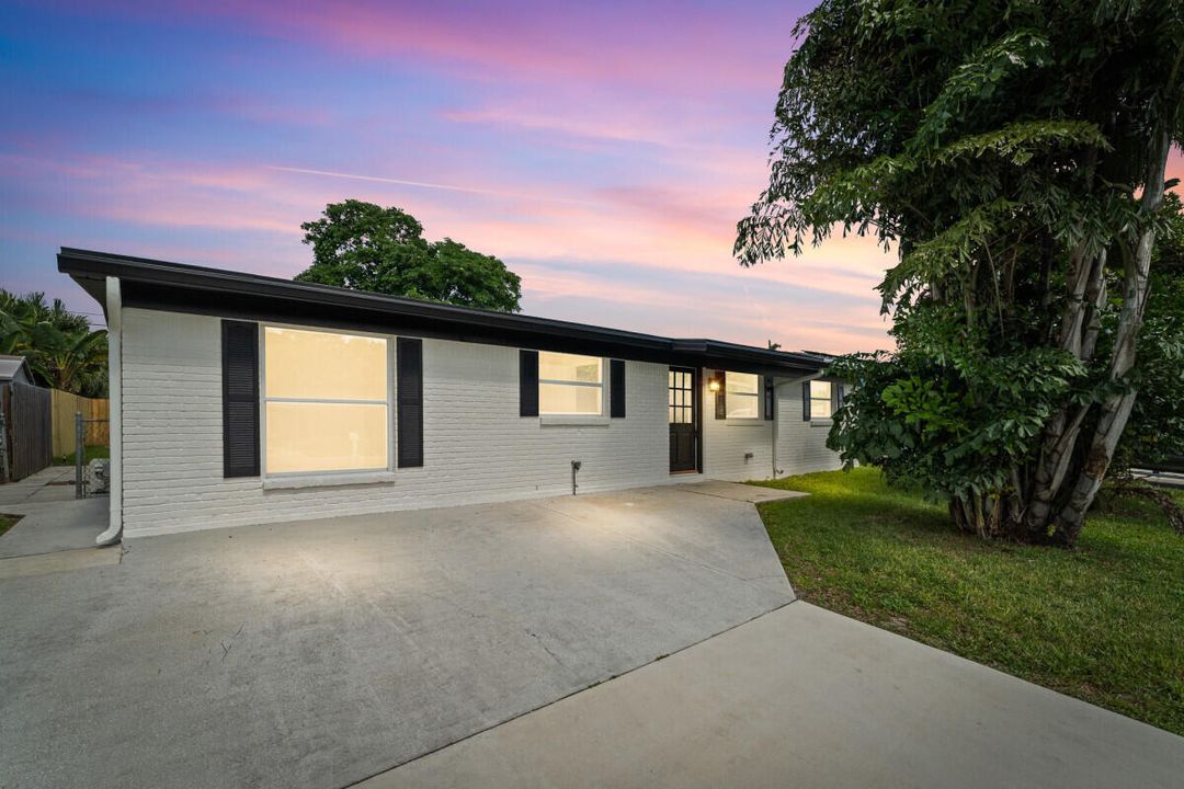 For Sale: $518,950 (3 beds, 2 baths, 1552 Square Feet)