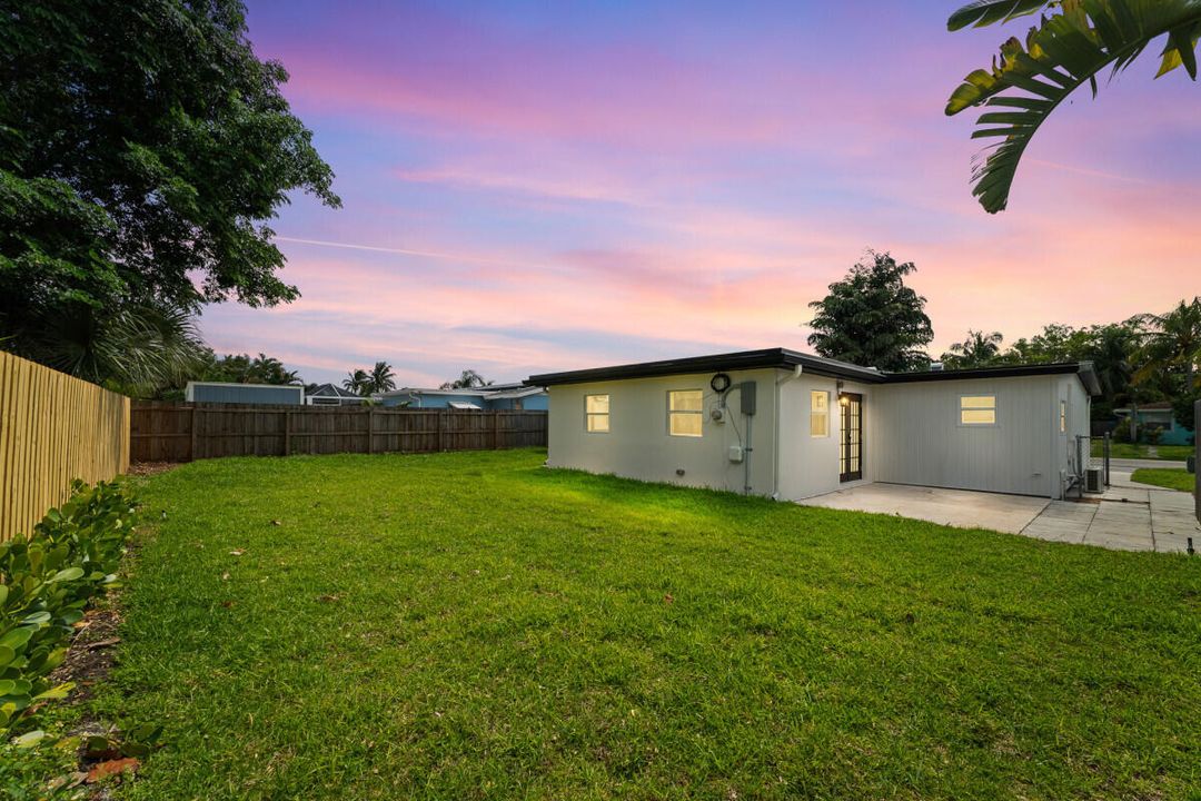 For Sale: $518,950 (3 beds, 2 baths, 1552 Square Feet)