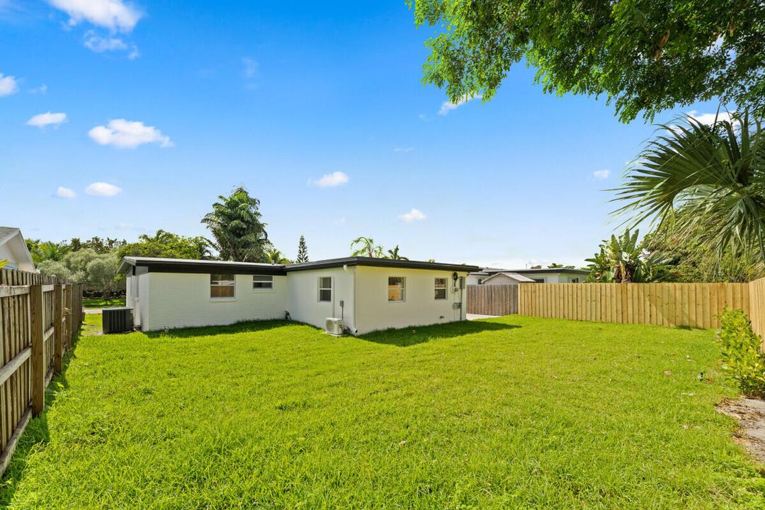 For Sale: $518,950 (3 beds, 2 baths, 1552 Square Feet)