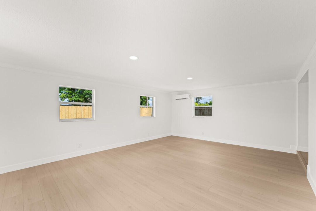 For Sale: $518,950 (3 beds, 2 baths, 1552 Square Feet)