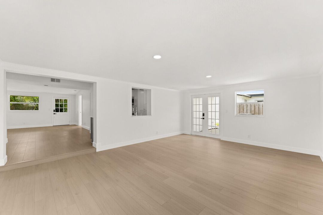 For Sale: $518,950 (3 beds, 2 baths, 1552 Square Feet)