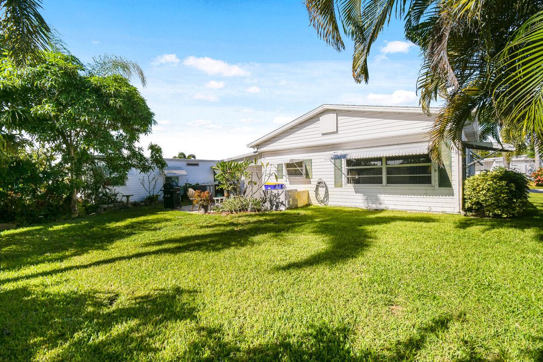 合同活跃: $179,000 (2 贝兹, 2 浴室, 1104 平方英尺)