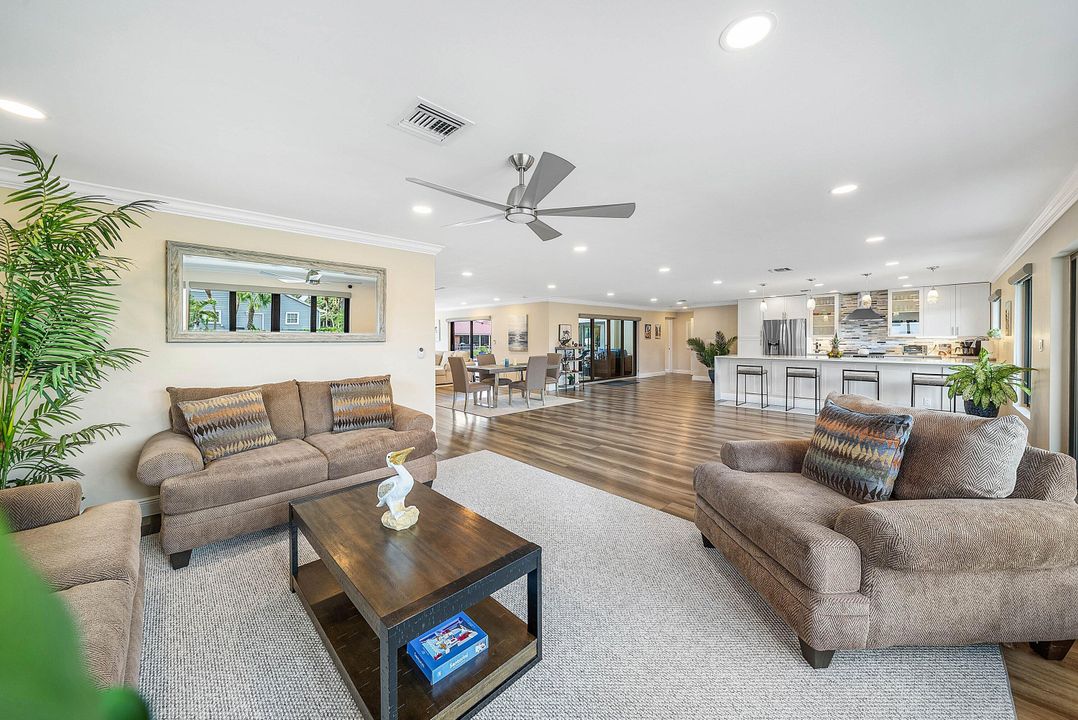 For Sale: $1,495,000 (3 beds, 2 baths, 2356 Square Feet)