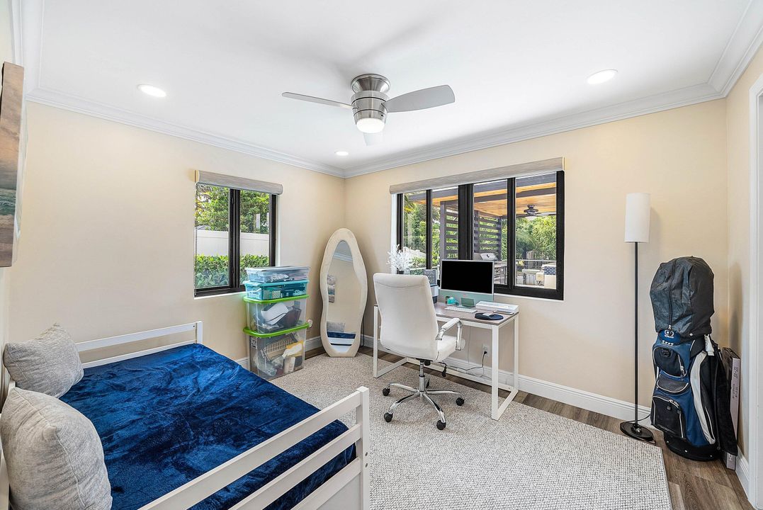 For Sale: $1,495,000 (3 beds, 2 baths, 2356 Square Feet)