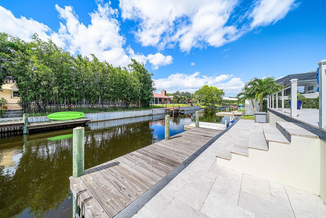 For Sale: $1,495,000 (3 beds, 2 baths, 2356 Square Feet)