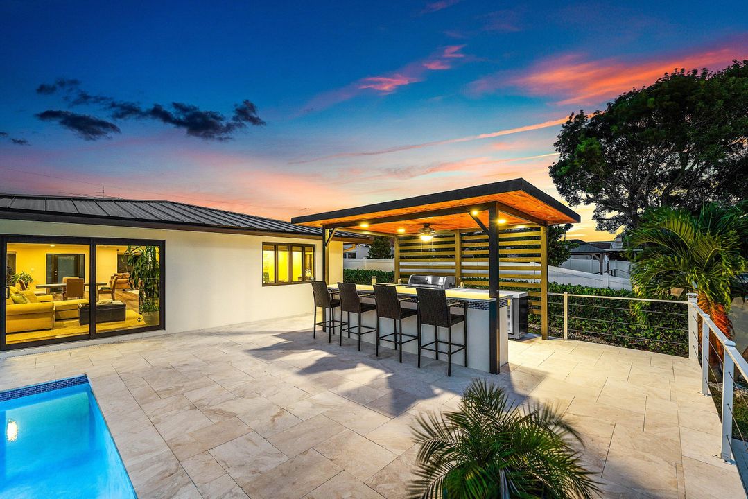 For Sale: $1,495,000 (3 beds, 2 baths, 2356 Square Feet)