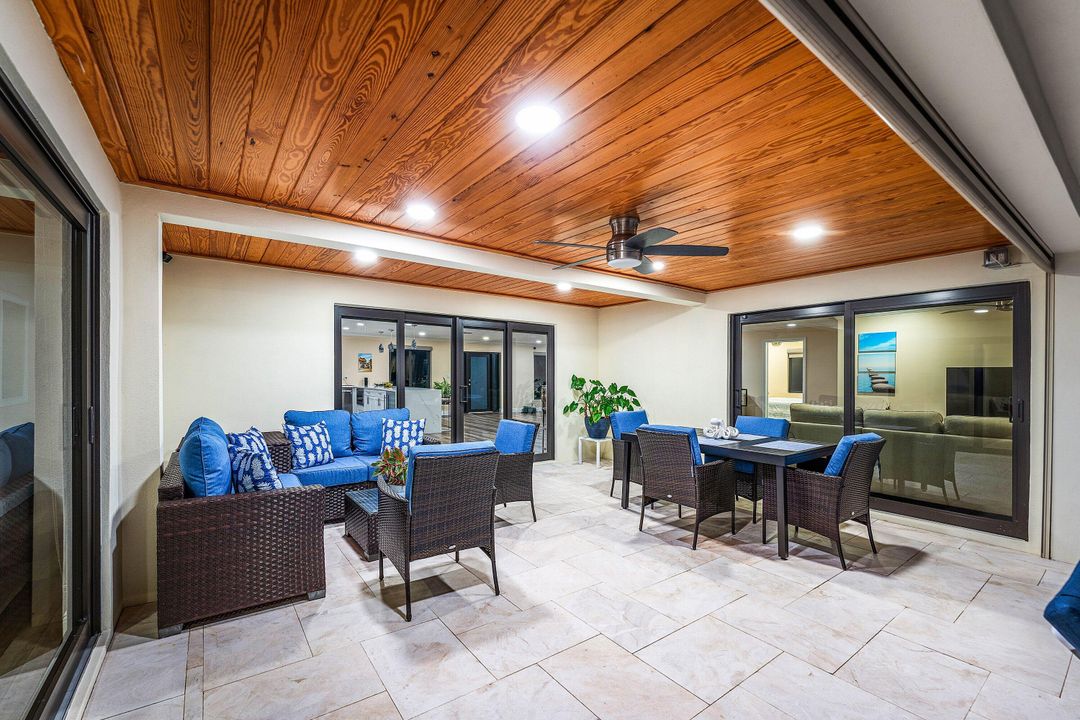 For Sale: $1,495,000 (3 beds, 2 baths, 2356 Square Feet)