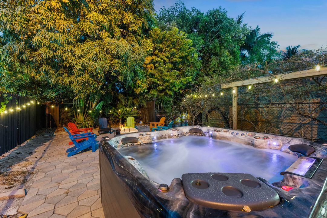 待售: $1,949,000 (0 贝兹, 0 浴室, 3643 平方英尺)