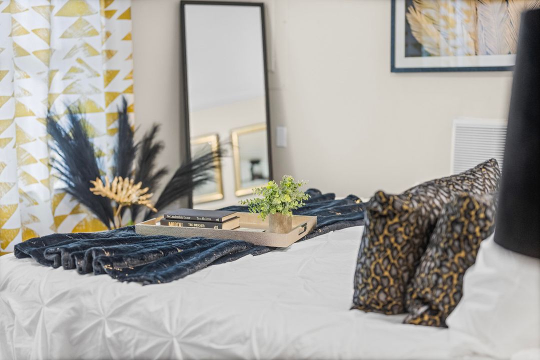 待售: $1,949,000 (0 贝兹, 0 浴室, 3643 平方英尺)