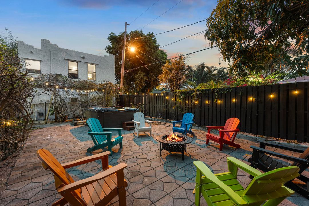 待售: $1,949,000 (0 贝兹, 0 浴室, 3643 平方英尺)