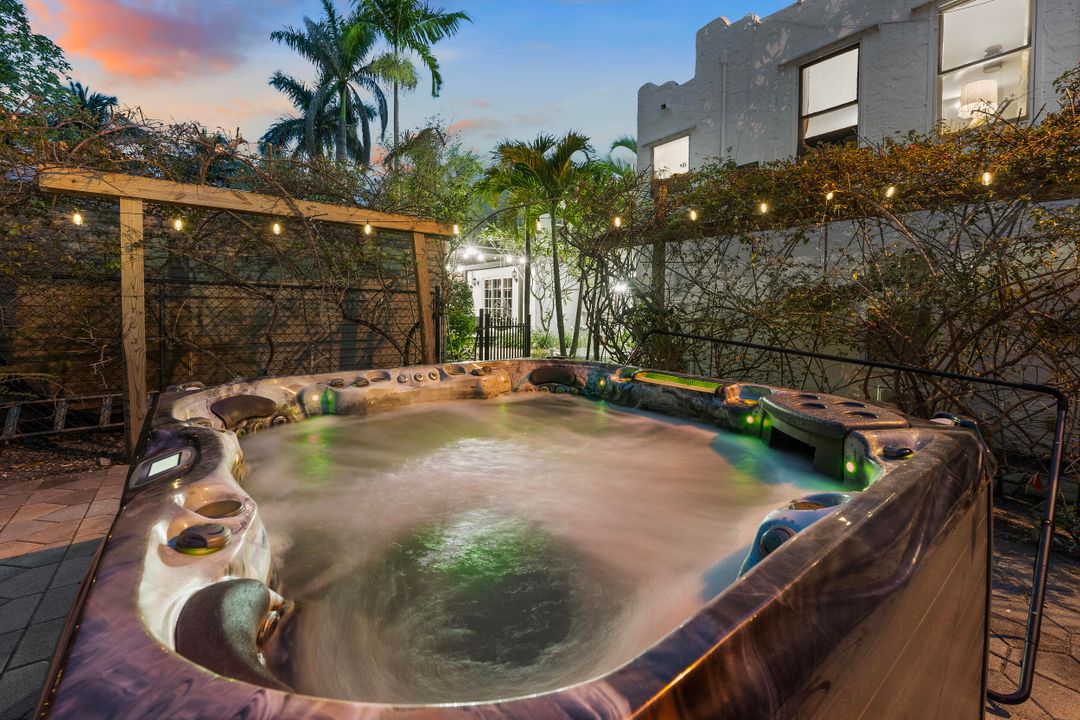 待售: $1,949,000 (0 贝兹, 0 浴室, 3643 平方英尺)