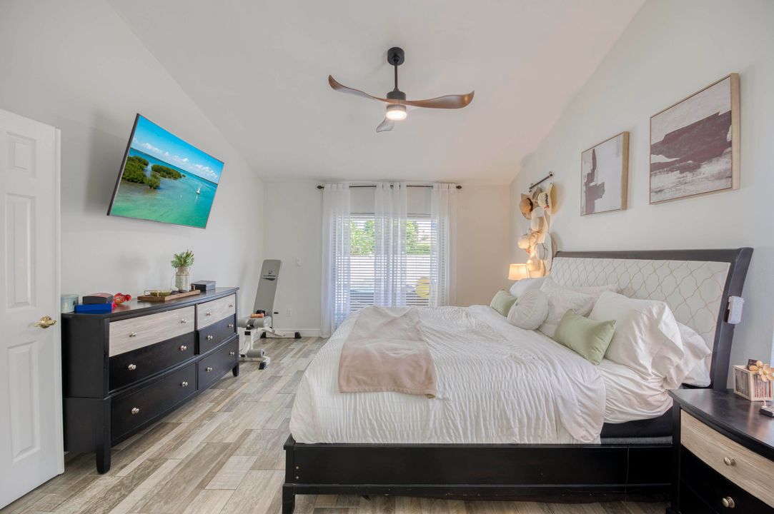 出租: $7,500 (4 贝兹, 2 浴室, 1982 平方英尺)