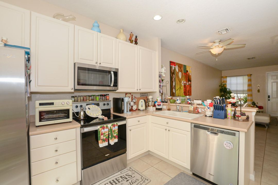 В аренду: $2,000 (3 спален, 2 ванн, 1653 Квадратных фут)