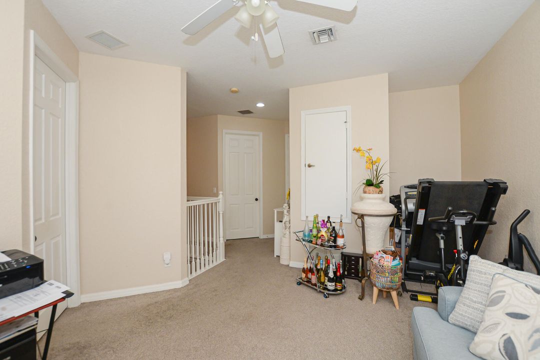 В аренду: $2,000 (3 спален, 2 ванн, 1653 Квадратных фут)