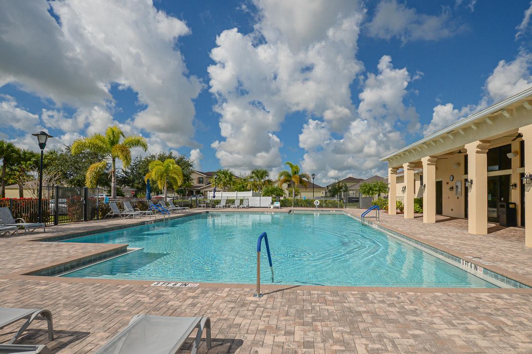 В аренду: $2,000 (3 спален, 2 ванн, 1653 Квадратных фут)