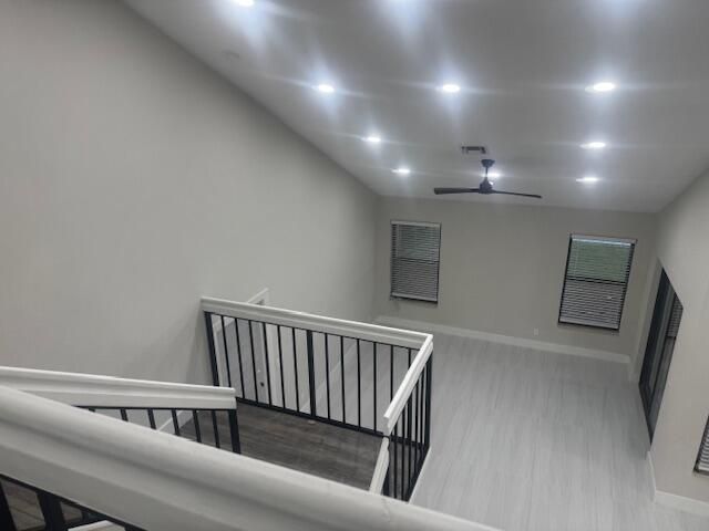 合同活跃: $499,000 (3 贝兹, 2 浴室, 1810 平方英尺)