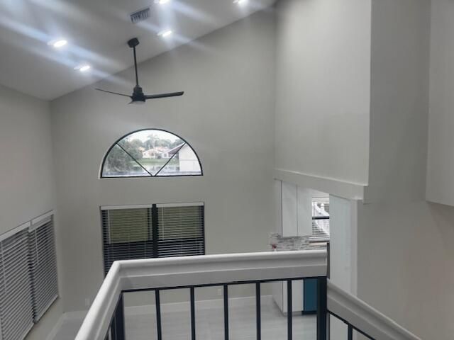 合同活跃: $499,000 (3 贝兹, 2 浴室, 1810 平方英尺)