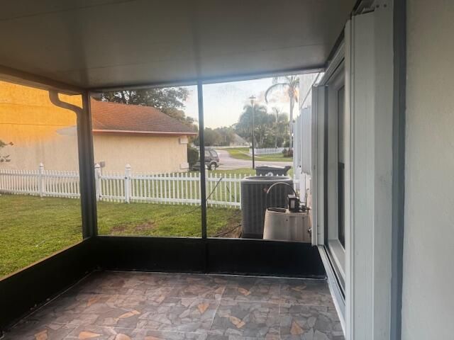 合同活跃: $499,000 (3 贝兹, 2 浴室, 1810 平方英尺)