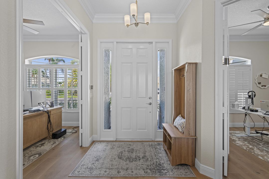 Activo con contrato: $649,000 (4 camas, 3 baños, 2612 Pies cuadrados)