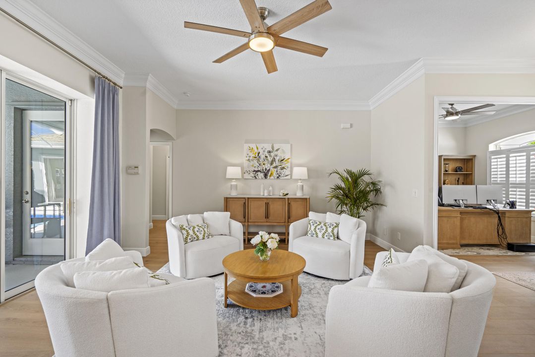 Activo con contrato: $649,000 (4 camas, 3 baños, 2612 Pies cuadrados)