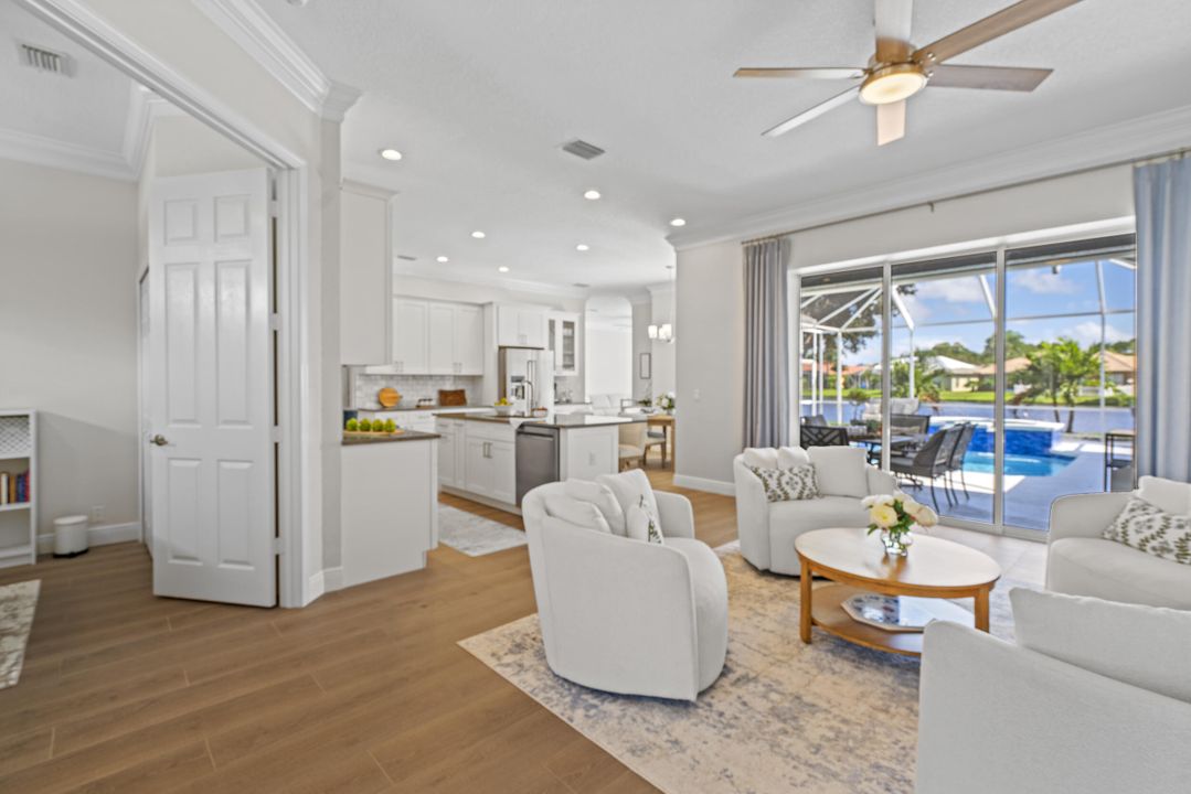 Activo con contrato: $649,000 (4 camas, 3 baños, 2612 Pies cuadrados)