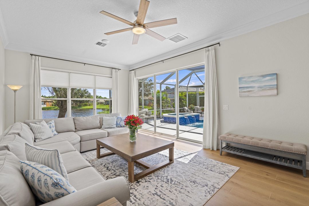 Activo con contrato: $649,000 (4 camas, 3 baños, 2612 Pies cuadrados)