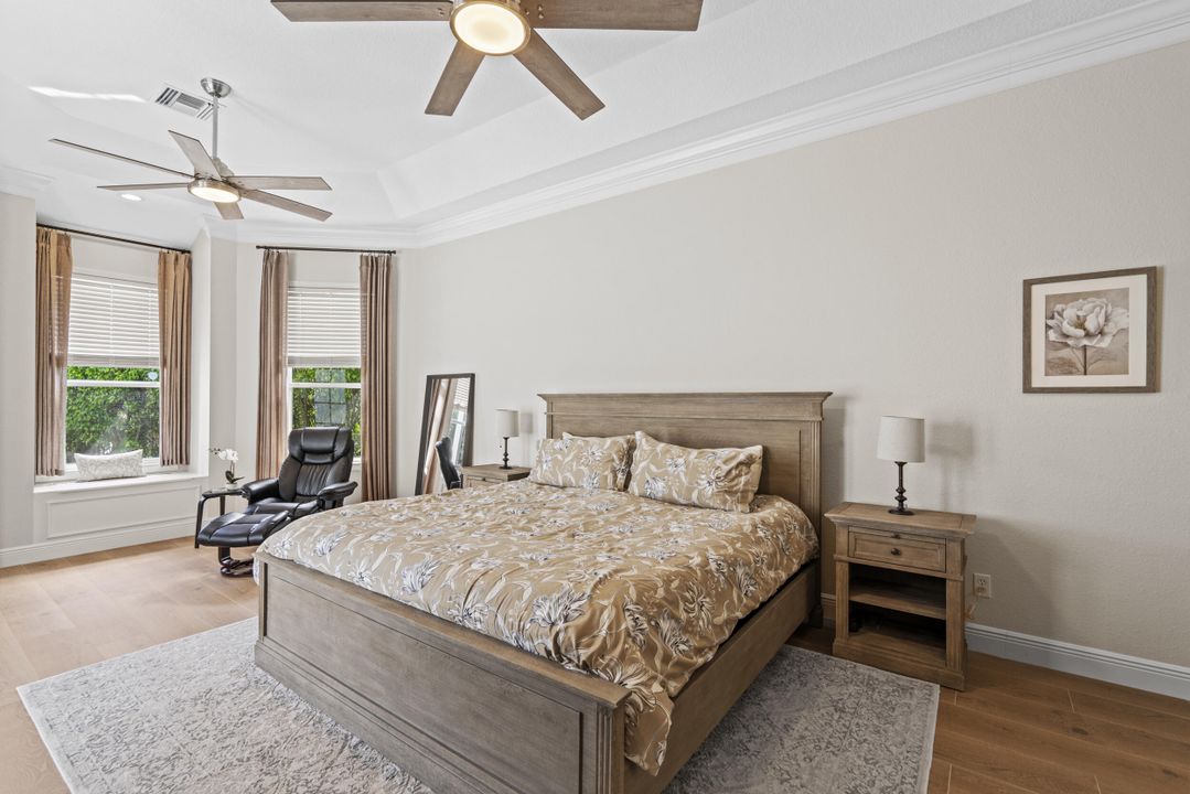 Activo con contrato: $649,000 (4 camas, 3 baños, 2612 Pies cuadrados)