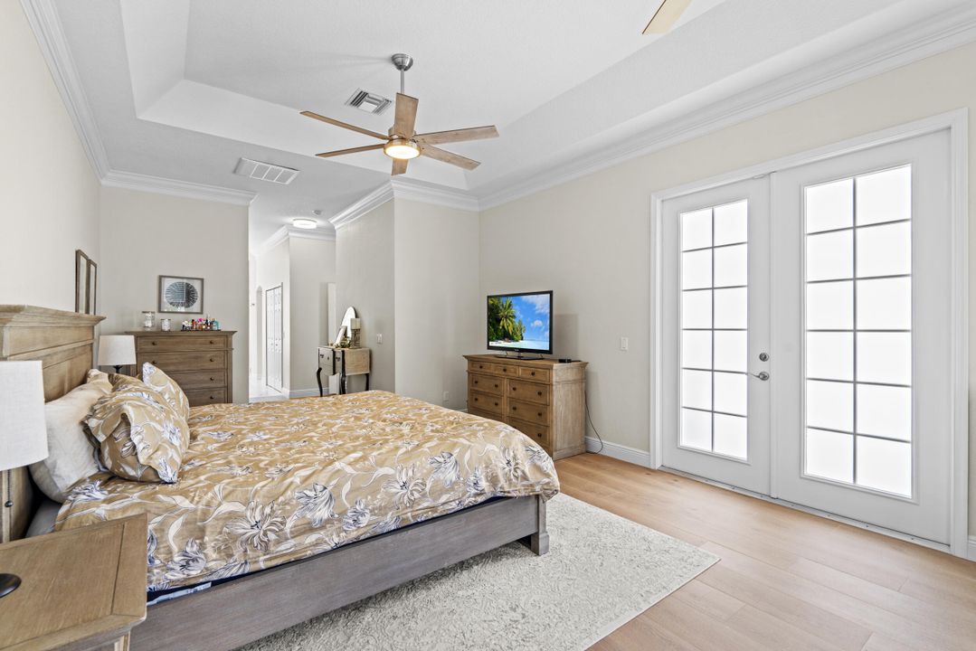 Activo con contrato: $649,000 (4 camas, 3 baños, 2612 Pies cuadrados)