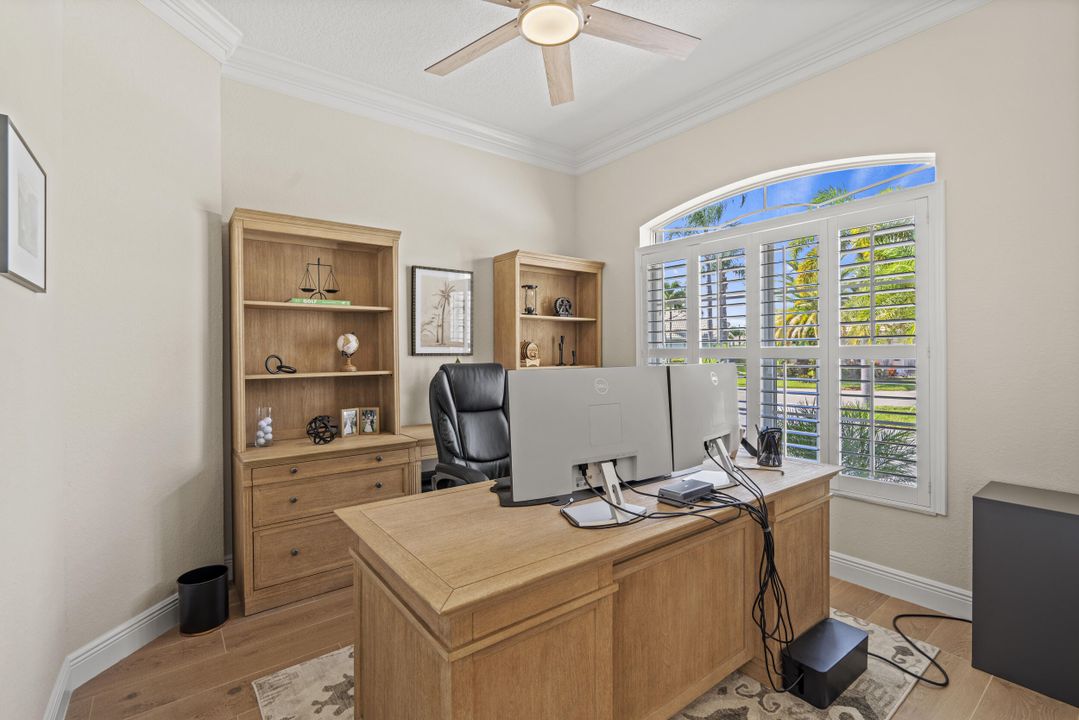 Activo con contrato: $649,000 (4 camas, 3 baños, 2612 Pies cuadrados)