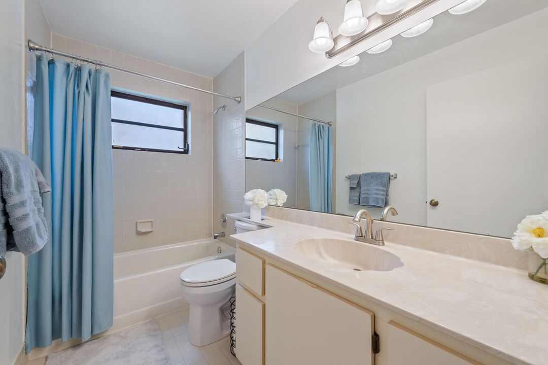 Active With Contract: $490,000 (3 beds, 2 baths, 2104 Square Feet)