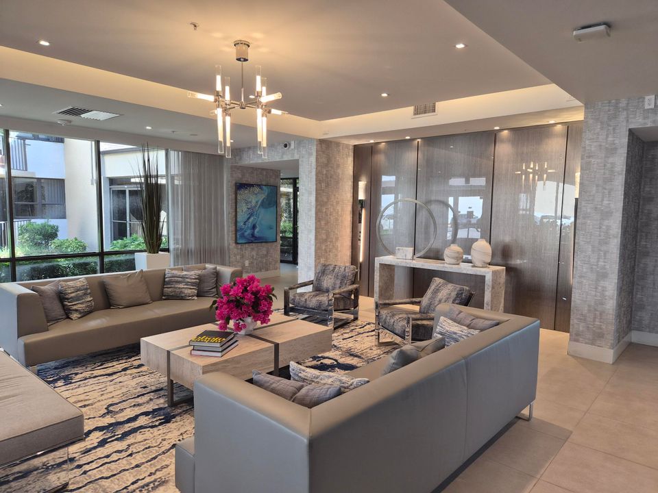 For Sale: $475,000 (2 beds, 2 baths, 1315 Square Feet)