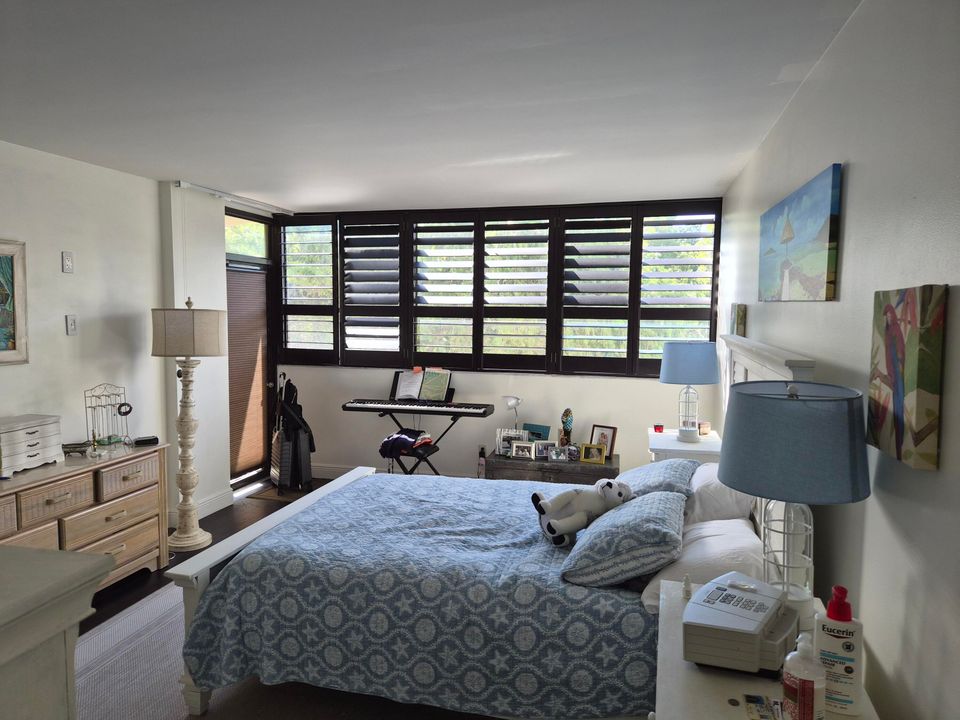 For Sale: $475,000 (2 beds, 2 baths, 1315 Square Feet)