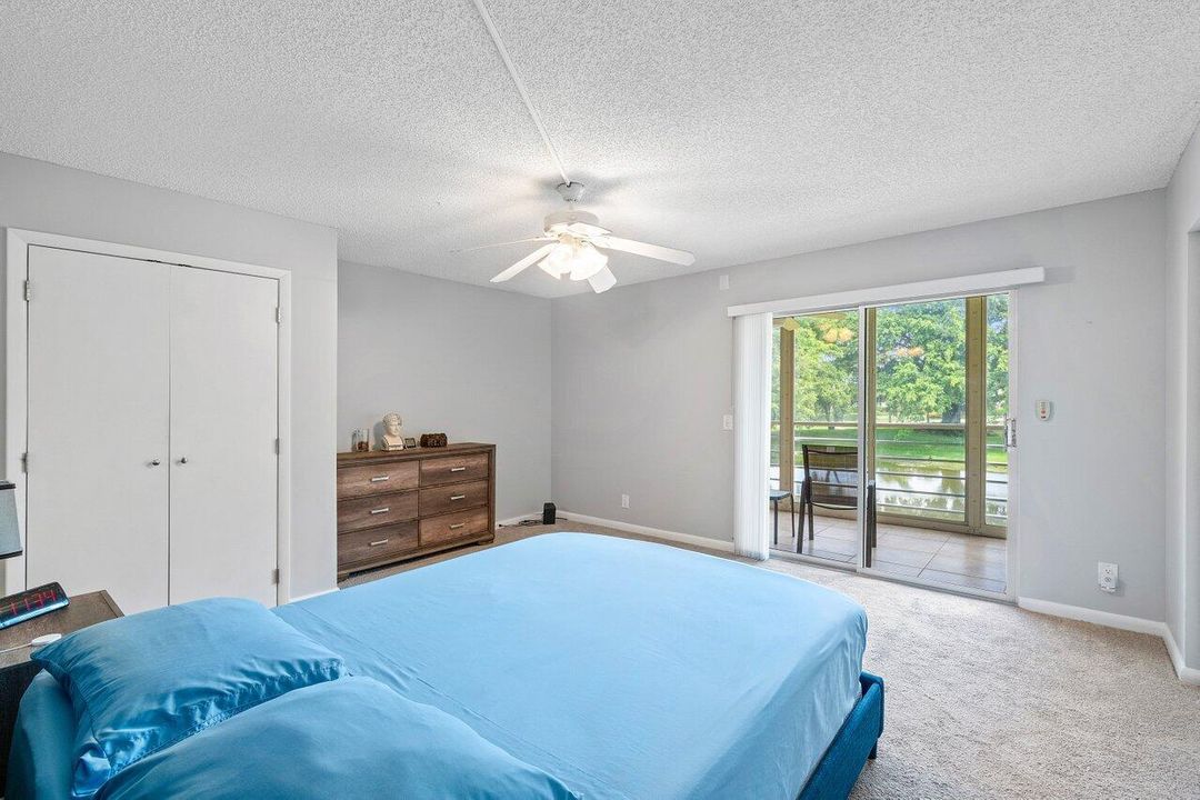 待售: $115,000 (1 贝兹, 1 浴室, 752 平方英尺)