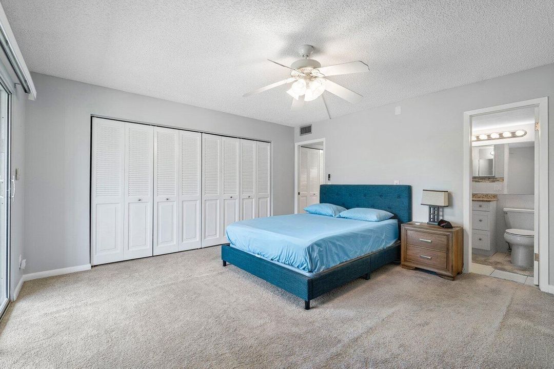 待售: $115,000 (1 贝兹, 1 浴室, 752 平方英尺)